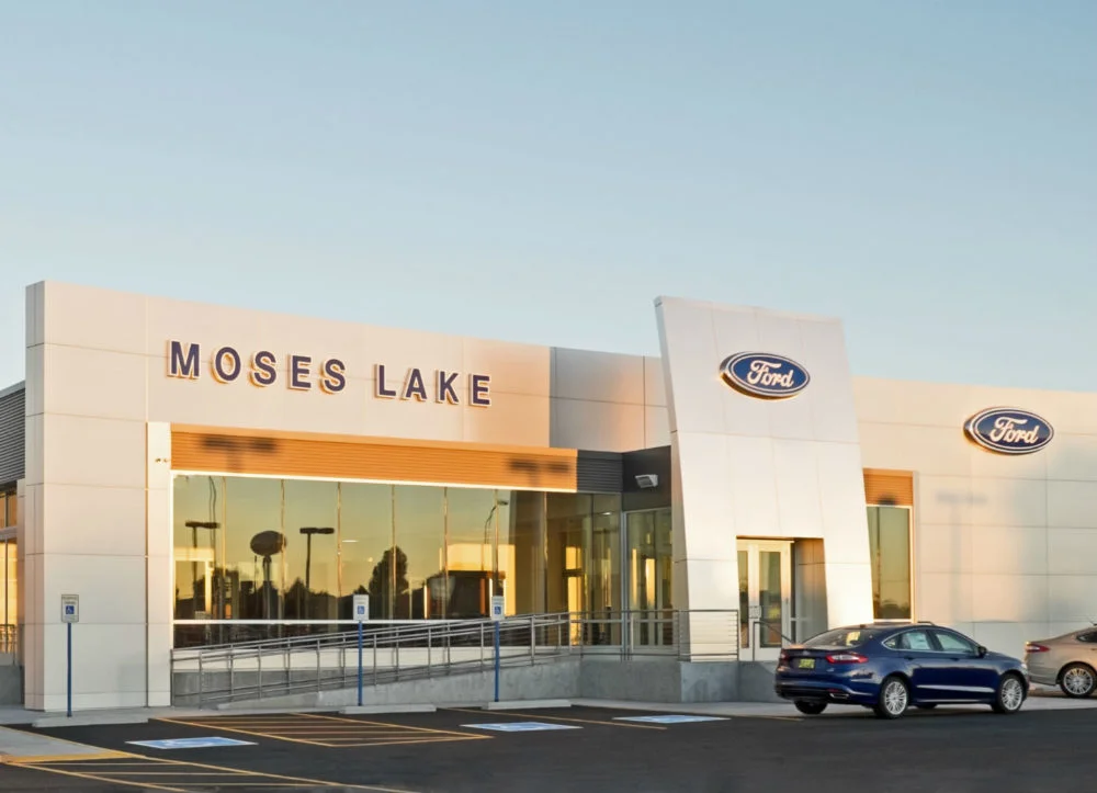 Moses Lake Ford building